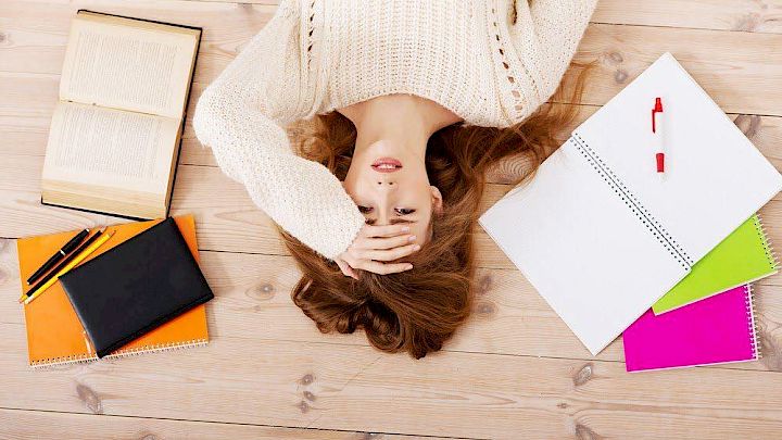 Elev oplever stress i skolehverdagen