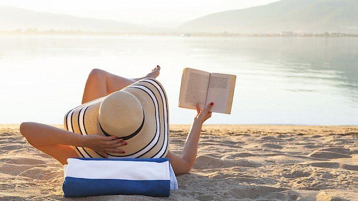 Læs engelsk bøger i sommerferien